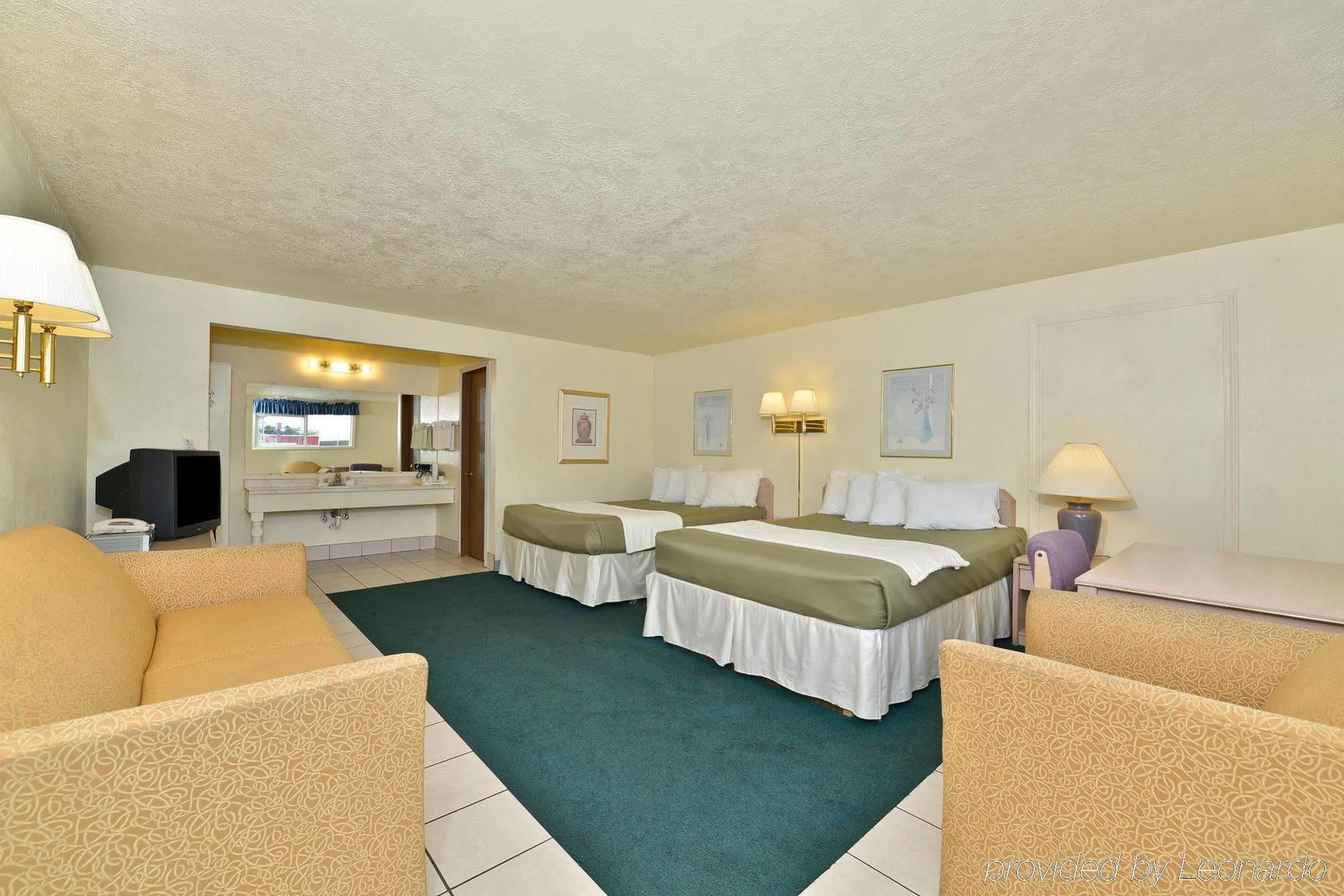 Newport Coast Inn Δωμάτιο φωτογραφία
